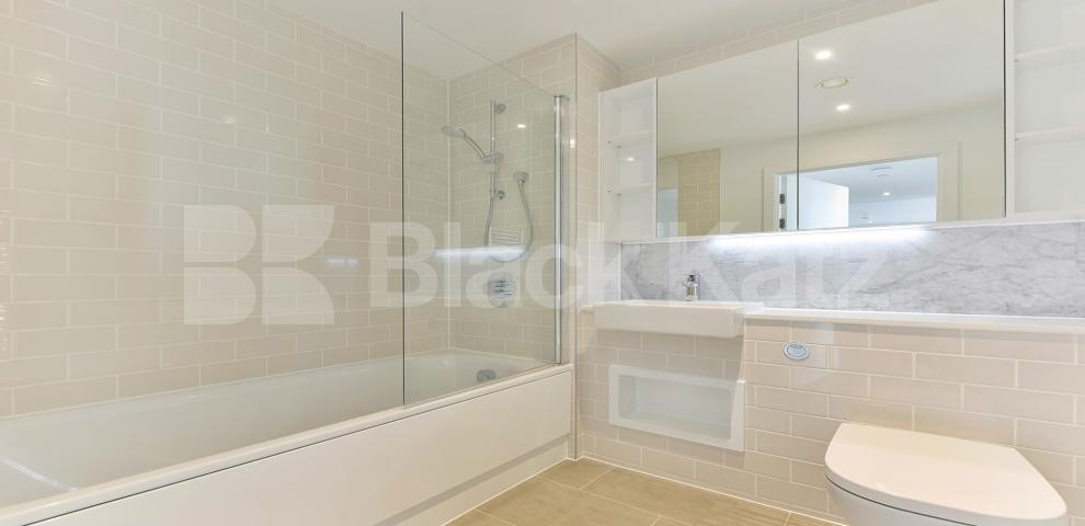 			UNDER OFFER , 2 Bedroom, 1 bath, 1 reception Apartment			 Drake Apartments.26 Heygate Street, Elephant and Castle